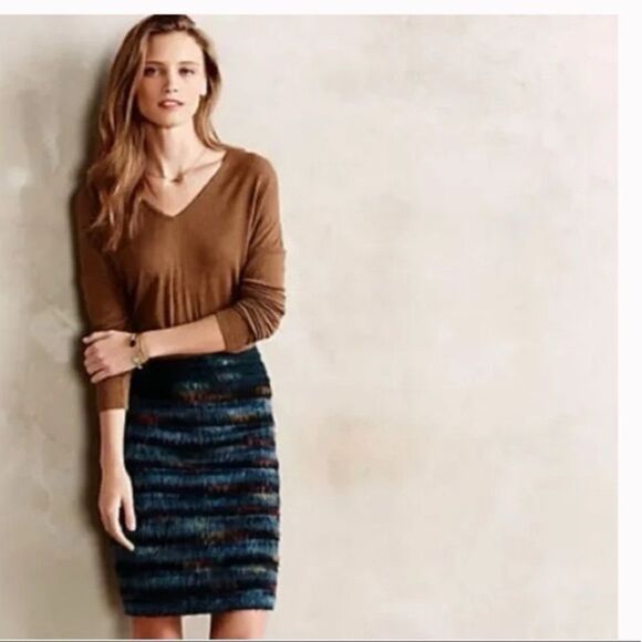 ✨Maeve Feathered Wool Pencil Sz 2 Skirt Blue Motif ANTHROPOLOGIE✨ - Picture 1 of 10